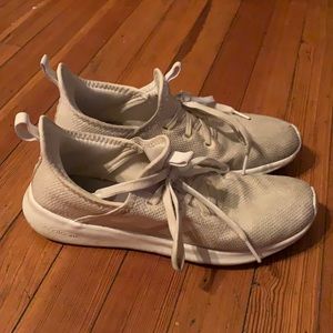 Adidas Cloudfoam white sneakers